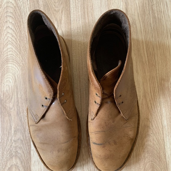 Classic Clarks Desert Boots in Tan – Size 10M main image 6